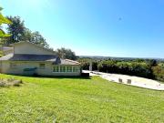 Maison avec piscine et jardin