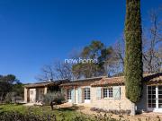 Maison avec piscine et jardin