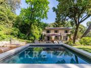 Maison avec piscine et jardin