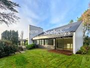 Maison avec piscine et jardin