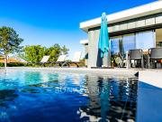 Maison avec piscine et jardin