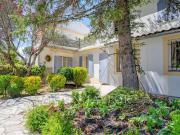 Maison avec piscine et jardin