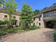 Maison avec piscine et jardin