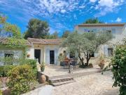 Maison avec piscine et jardin