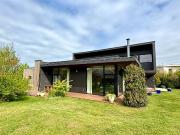 Maison avec piscine et jardin