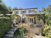 Maison avec piscine et jardin