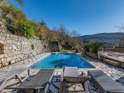 Maison avec piscine et jardin