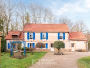 Maison avec piscine et jardin