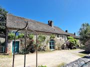 Maison avec piscine et jardin