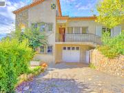 Maison avec piscine et jardin