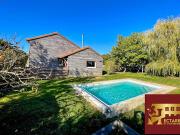 Maison avec piscine et jardin