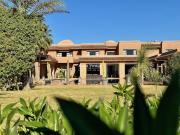 Maison avec piscine et jardin