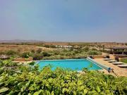 Maison avec piscine et jardin