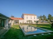 Maison avec piscine et jardin