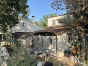 Maison avec piscine et jardin