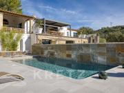 Maison avec piscine et jardin