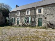 Maison avec piscine et jardin