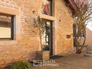 Maison avec piscine et jardin
