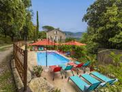 Maison avec piscine et jardin