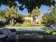 Maison avec piscine et jardin
