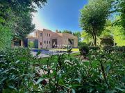 Maison avec piscine et jardin