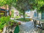 Maison avec piscine et jardin Maison avec piscine et jardin