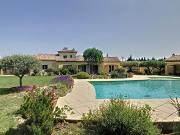 Maison avec piscine et jardin