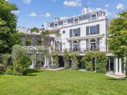 Maison avec piscine et jardin