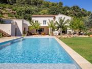 Maison avec piscine et jardin
