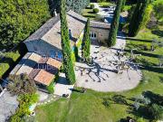 Maison avec piscine et jardin