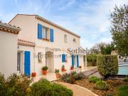 Maison avec piscine et jardin