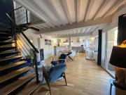 Maison avec piscine et jardin