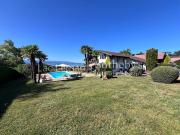 Maison avec piscine et jardin Maison avec piscine et jardin