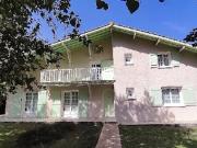 Maison avec piscine et jardin