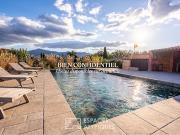 Maison avec piscine et jardin