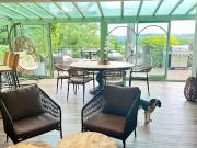 Maison avec piscine et jardin