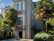 Maison avec piscine et jardin