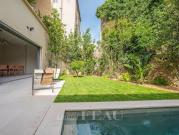 Maison avec piscine et jardin