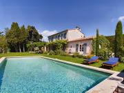 Maison avec piscine et jardin