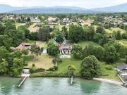 Maison avec piscine et jardin