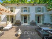 Maison avec piscine et jardin