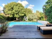 Maison avec piscine et jardin