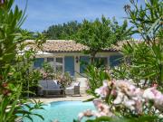 Maison avec piscine et jardin