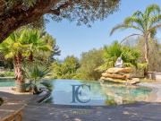 Maison avec piscine et jardin