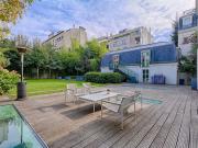 Maison avec piscine et jardin