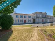 Maison avec piscine et jardin