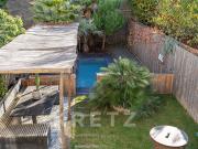 Maison avec piscine et jardin