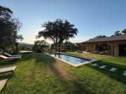 Maison avec piscine et jardin