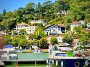 Maison avec piscine et jardin