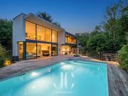 Maison avec piscine et jardin